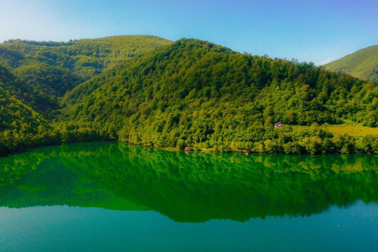 ホテルLake House Krndija ヤイツェ エクステリア 写真