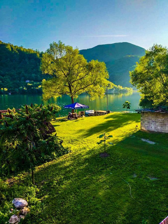 ホテルLake House Krndija ヤイツェ エクステリア 写真